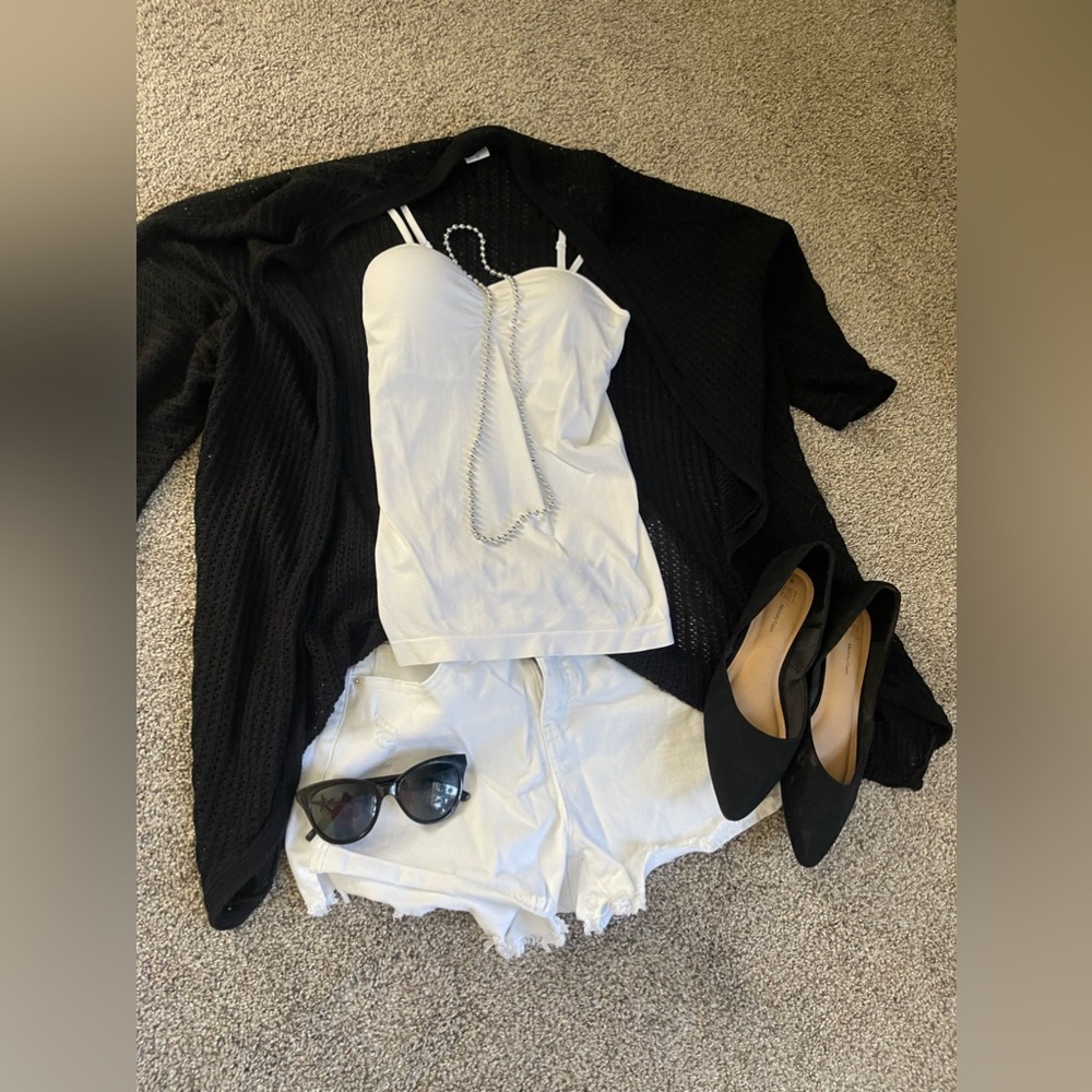 Set of 2 Cardigan Sweaters🖤🤍